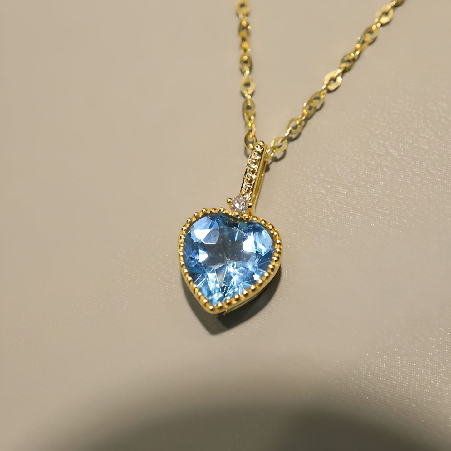 1.3ct love-shaped natural Topaz 18k gold diamond pendant necklace with 0.7ct Aquamarine universal Clasp Pendant