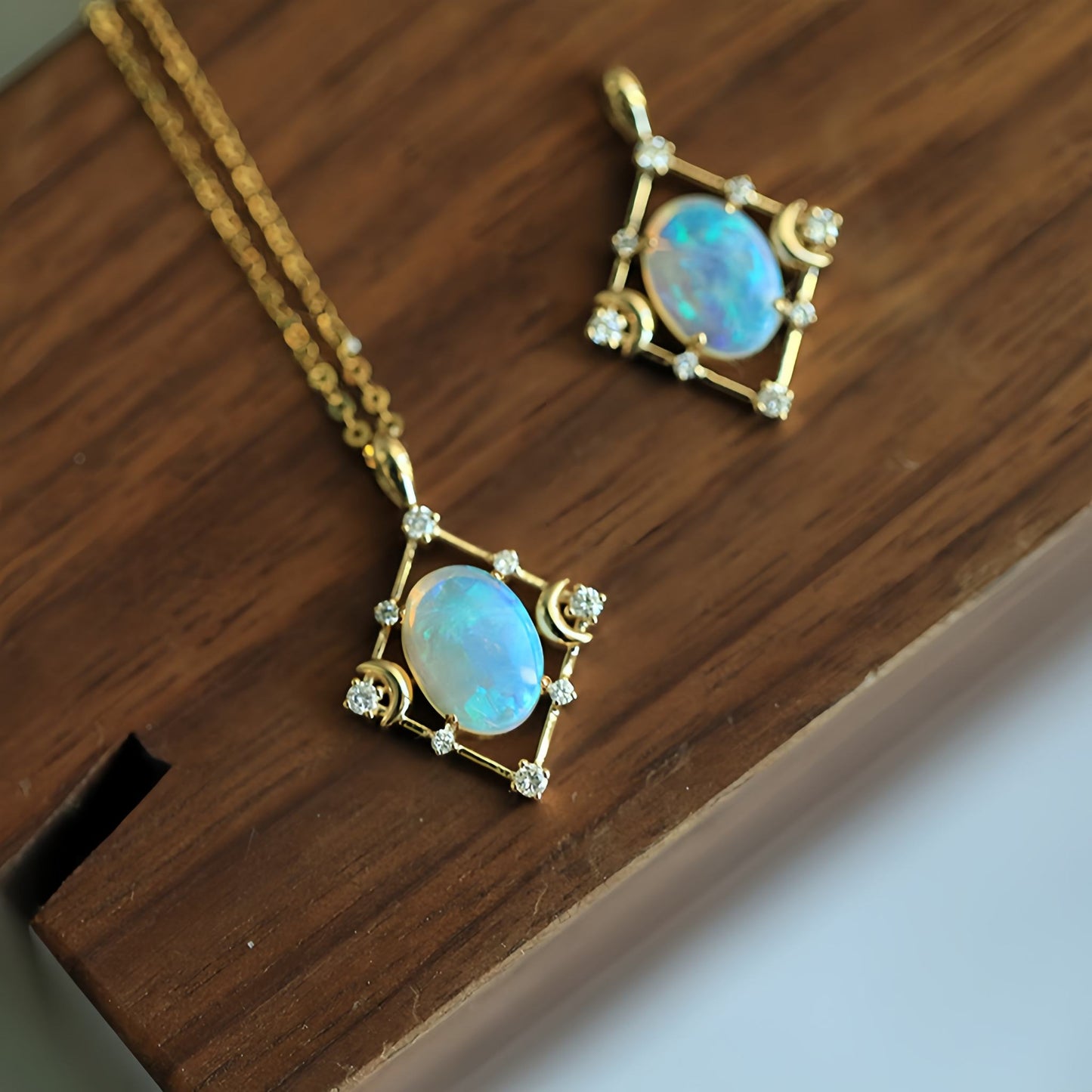 Handmade Moon Gold Necklace Chain With Natual Opal Pefect gift for Women