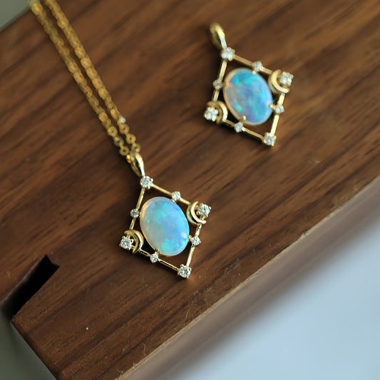 Handmade Moon Gold Necklace Chain With Natual Opal Pefect gift for Women
