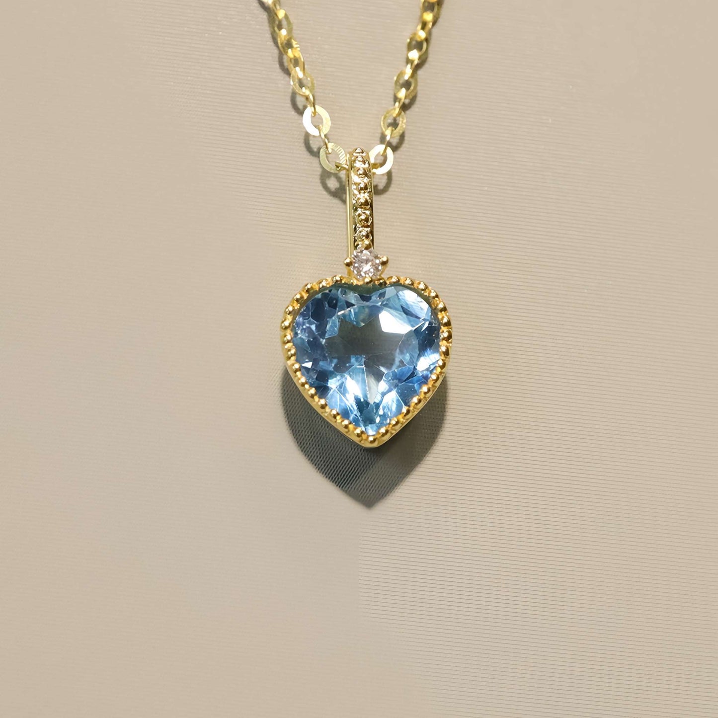 1.3ct love-shaped natural Topaz 18k gold diamond pendant necklace with 0.7ct Aquamarine universal Clasp Pendant