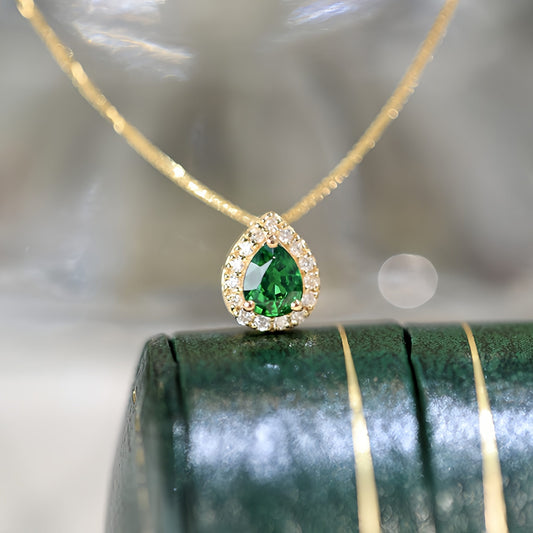 HAUTESS Luxury 18K Gold Diamond Tsavorite Stone Droplet Necklace Pendant