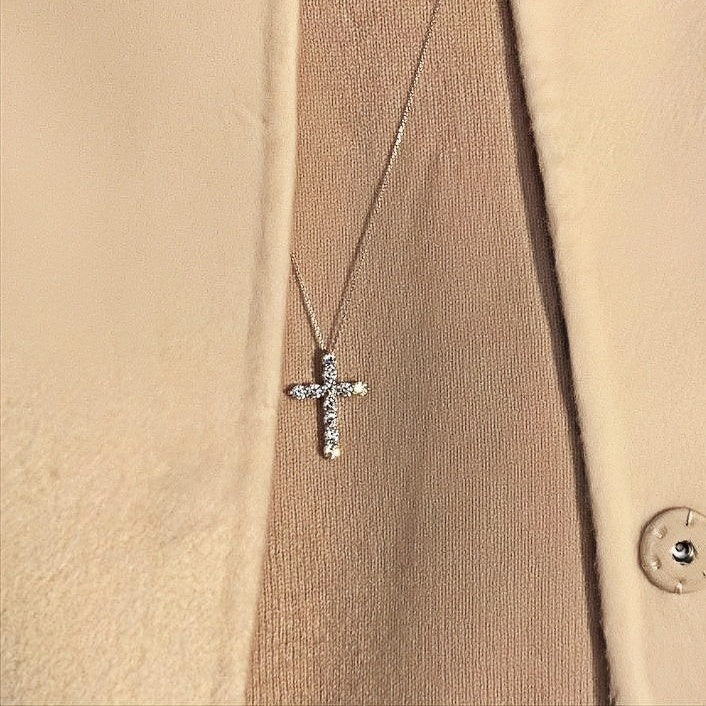 HAUTESS 18K White Gold 1.1ct Total Natural Diamond Cross necklace Pendant for Womens